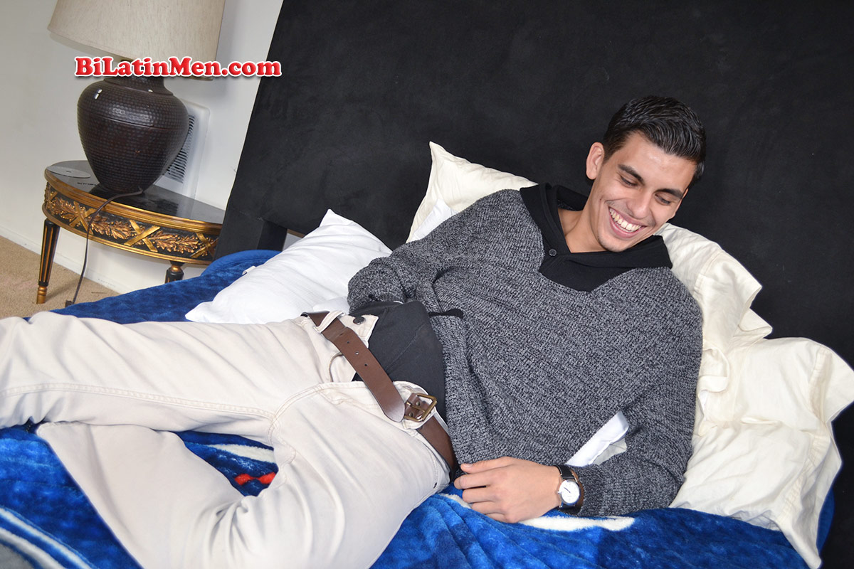 Hispanic Gay Pictures